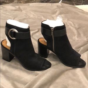 Open toe bootie